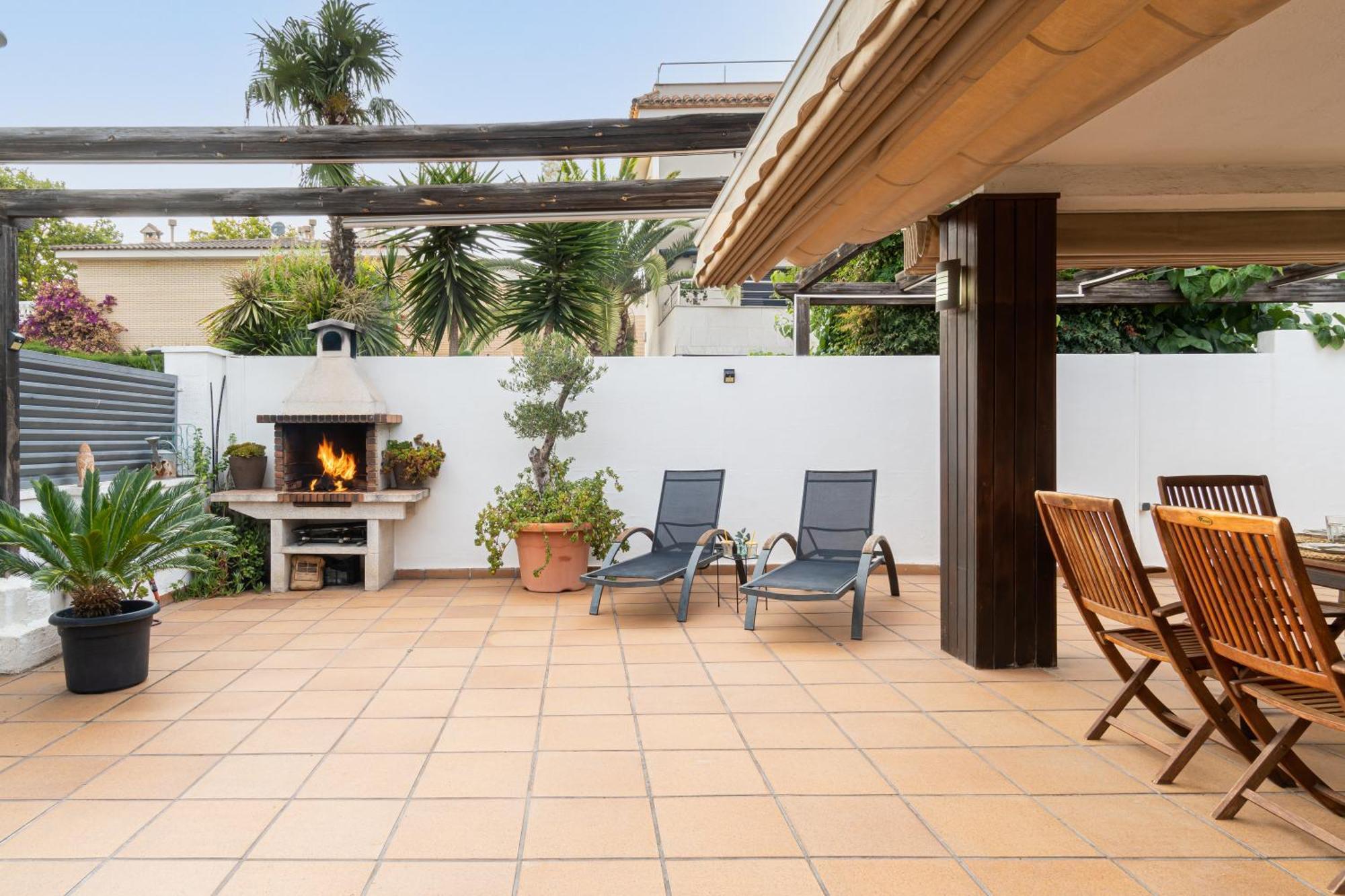 "Charm & Cozy 4Br - 3Ba With Pool & Barbecue" Villa Cambrils Eksteriør bilde